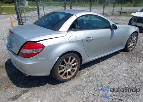 2005 Mercedes-Benz Slk 350 from USA, damaged, VIN WDBWK56F55F049419